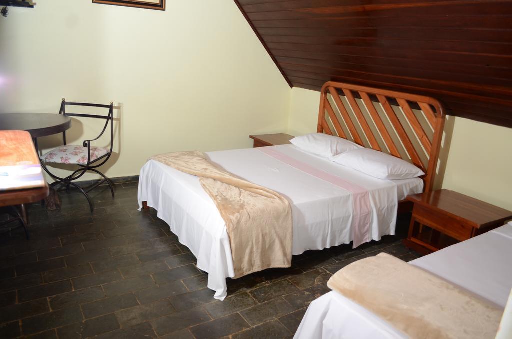 Pousada Chales Da Estalagem Sao Bento do Sapucai Room photo